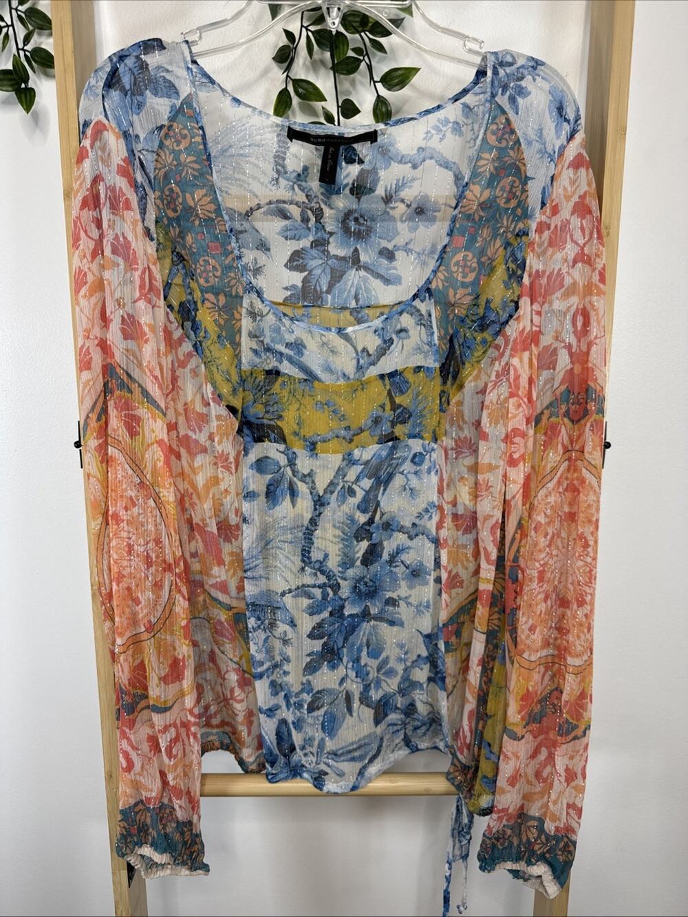 BCBGMAXAZRIA Women's Long Sleeve Blouse Colorful Silk Size L Boho Y2K Chic